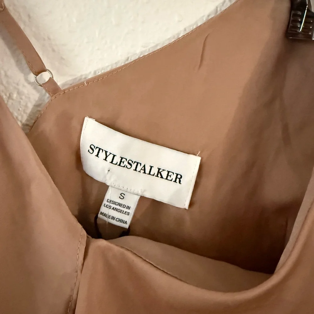 Stylestalker Ruffle Cold Shoulder Blouse - Picture 2 of 2